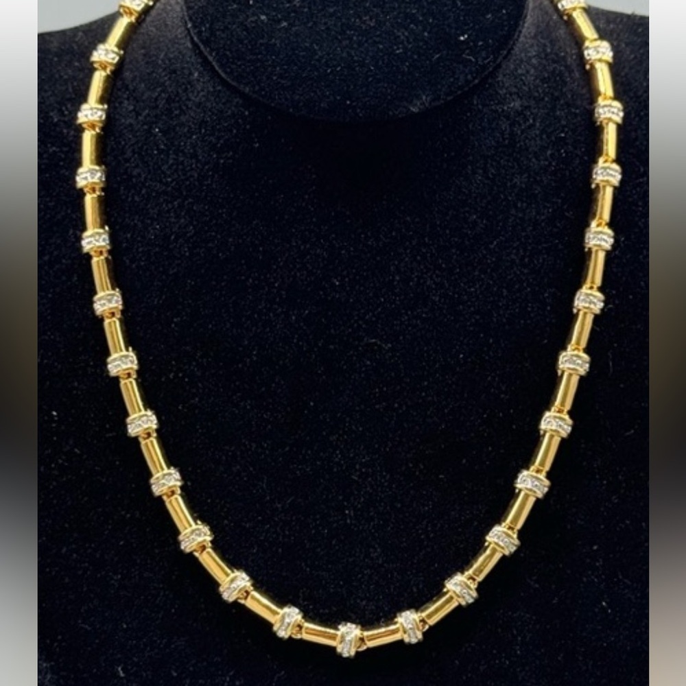 Nina Ricci Gold-Tone Link Necklace w/ Crystal Stations – Classic Chic 16”